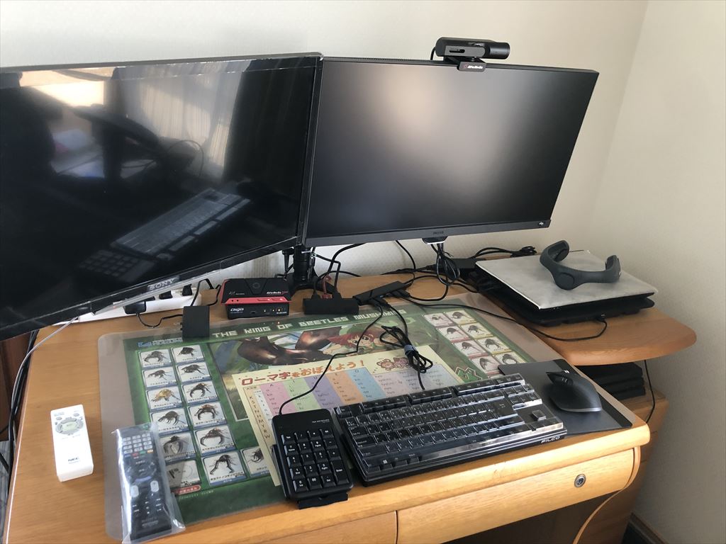 半年前のデスクの全体像