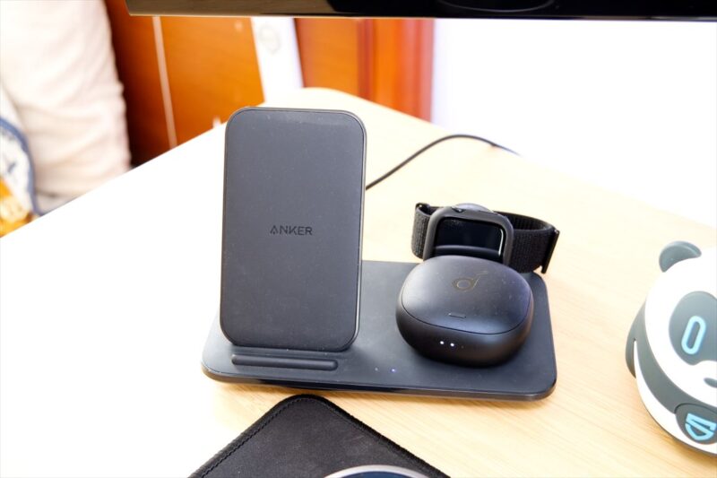 Anker PowerWave+ 3-in-1 Stand with Watch Holder