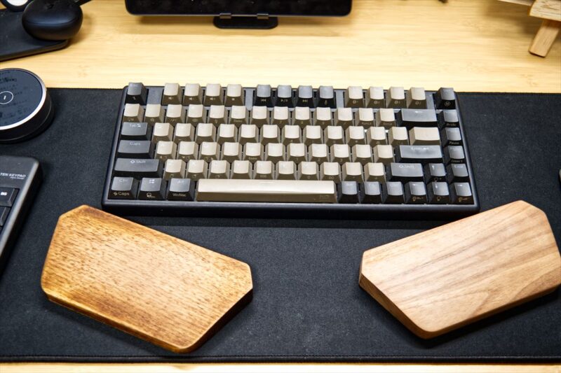 木製パームレストの分離型は幅を変えることができる