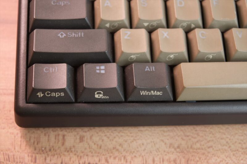 NIZキーボード plum Micro82 BLACK Bluetooth付 PLUM NIZ 2021 新型 Micro82 ブラック EC キーボード – mechkeysshop